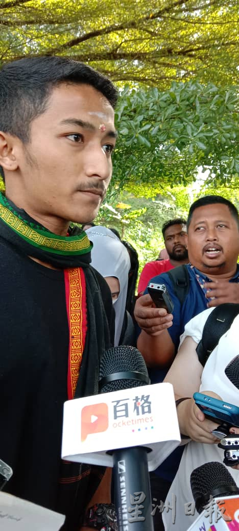 遭警方援引SOSMA法令延扣的嫌犯家属齐聚加影监狱抗议