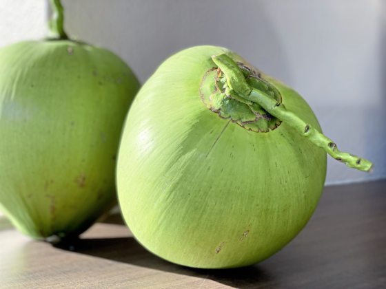 郑锦华/你用哪些水果拜拜?