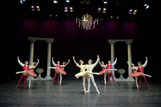 郭碧容／当芭蕾遇上爱丽丝──马来西亚芭蕾舞团2022年最后演出	