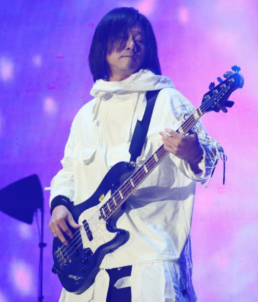 阿信狂聊梁静茹玛莎求饶   五月天大马演唱会3票价售罄 