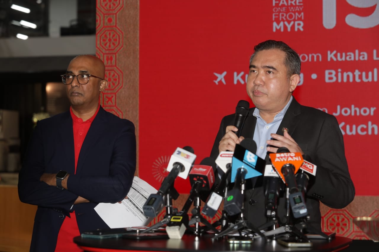 陆兆福:天气恶劣致航班延误非借口 要现金退款可向MAVCOM投诉