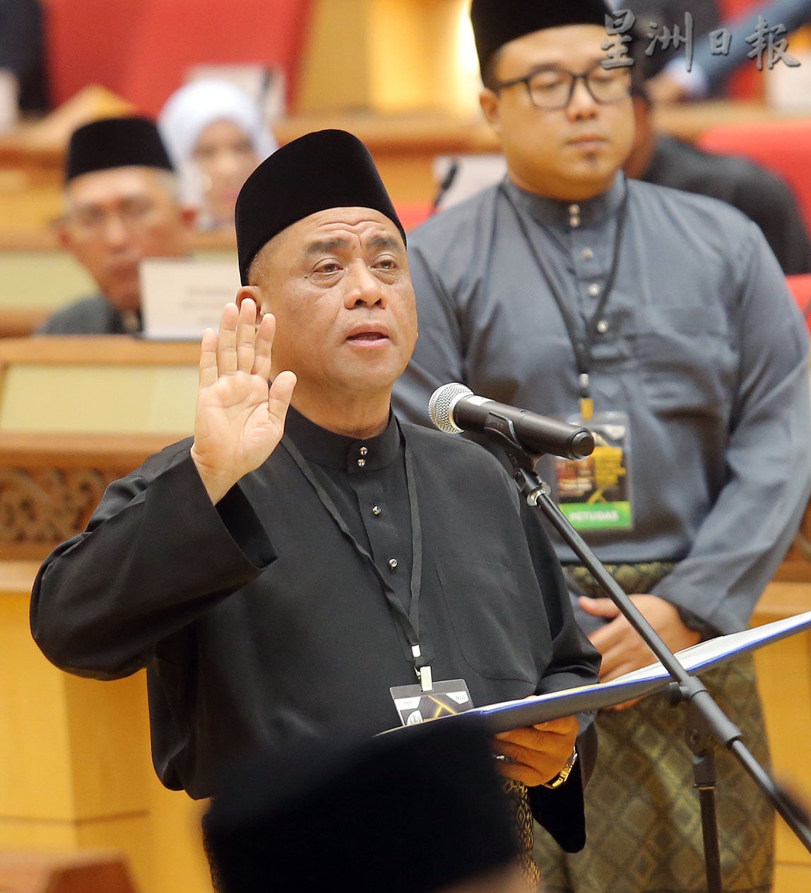 霹州议会︱即起召开至29日 查希尔 崔慈恩 宣誓就任正副议长