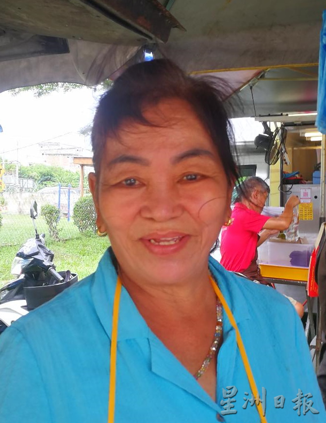 霹:备稿/市集人潮多