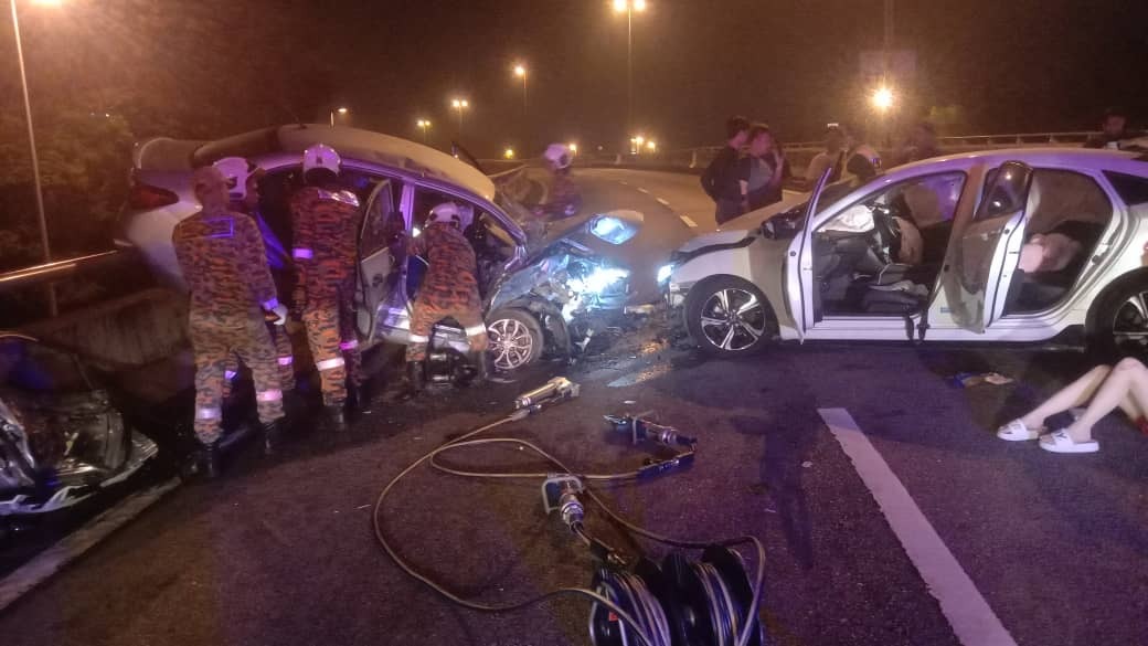 青年酒后开车逆行肇祸·3人受伤 警寻目击者助查