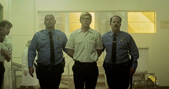  鱼儿水中游／《怪物：杰夫瑞·达莫的故事》不只是一个食人魔的自白