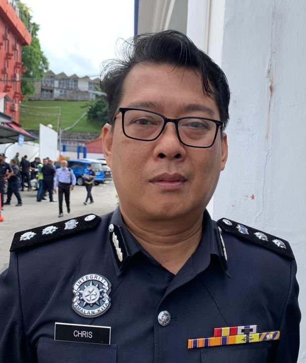 带12岁残疾儿打劫便利店 警方逮捕父亲