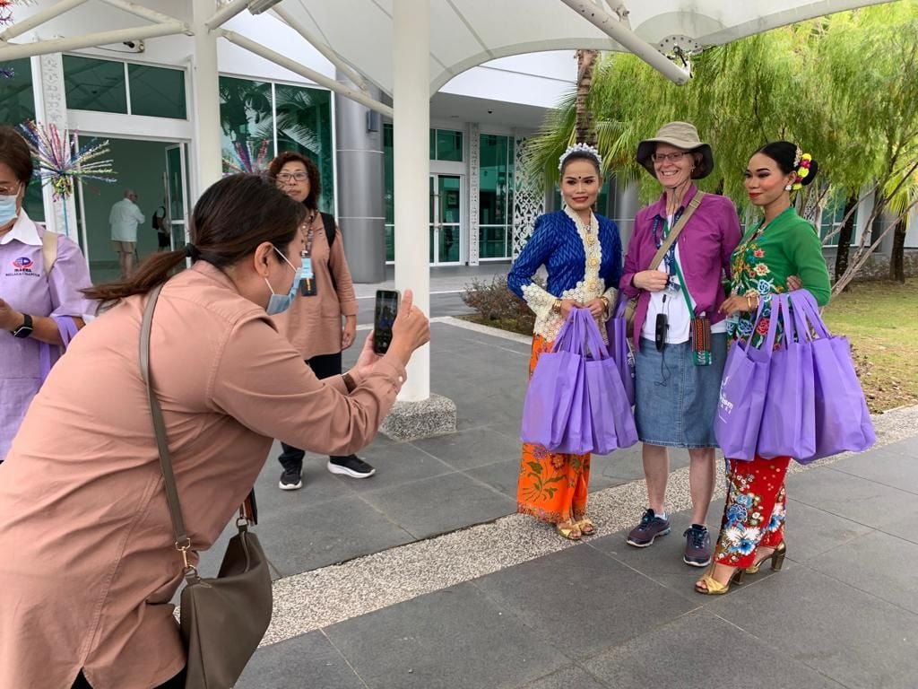 （古城封面副文）阔别三年 再有邮轮游客登陆甲州旅游