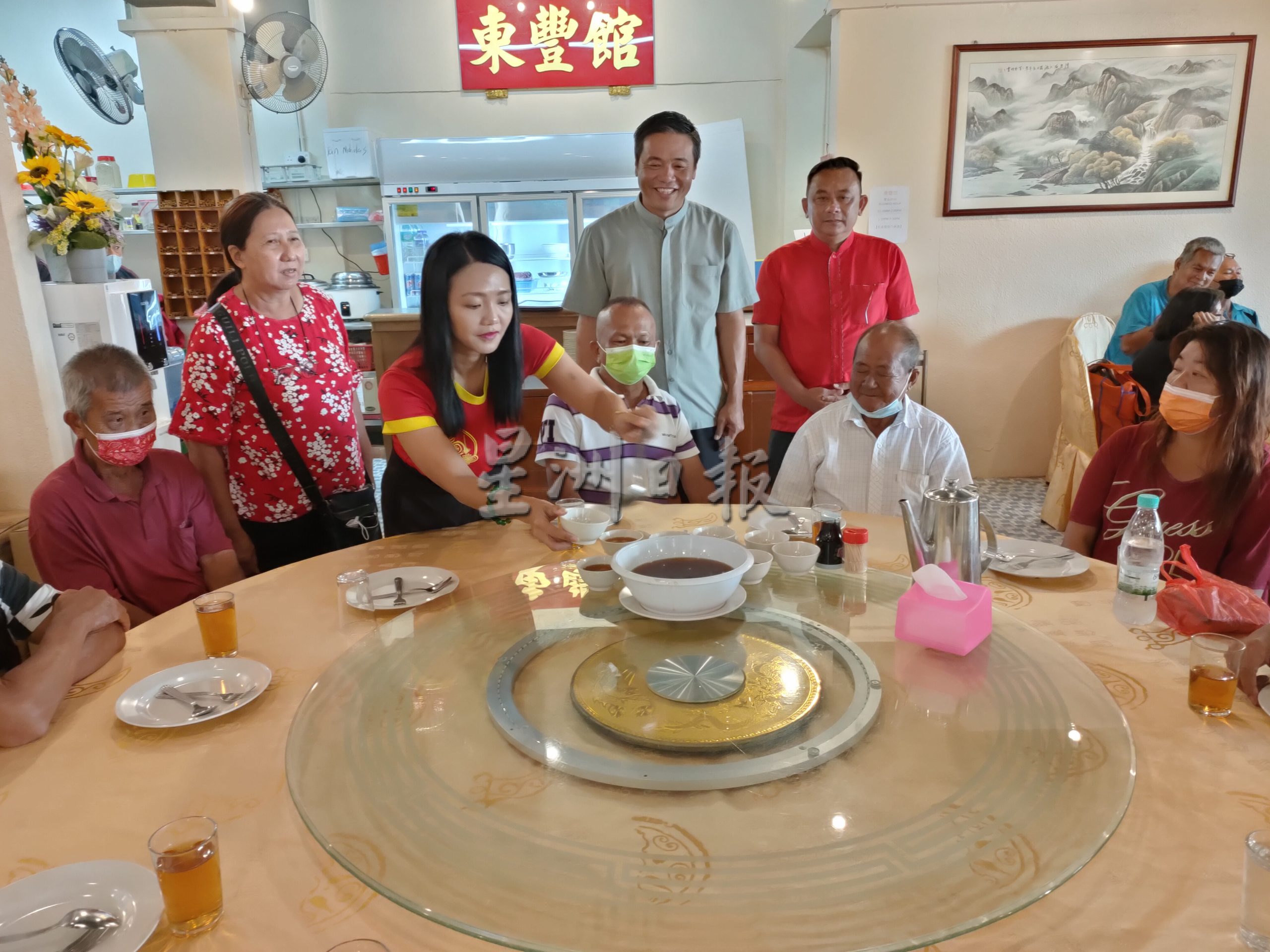 (古城版)三宝井贫户冬至送暖午餐活动