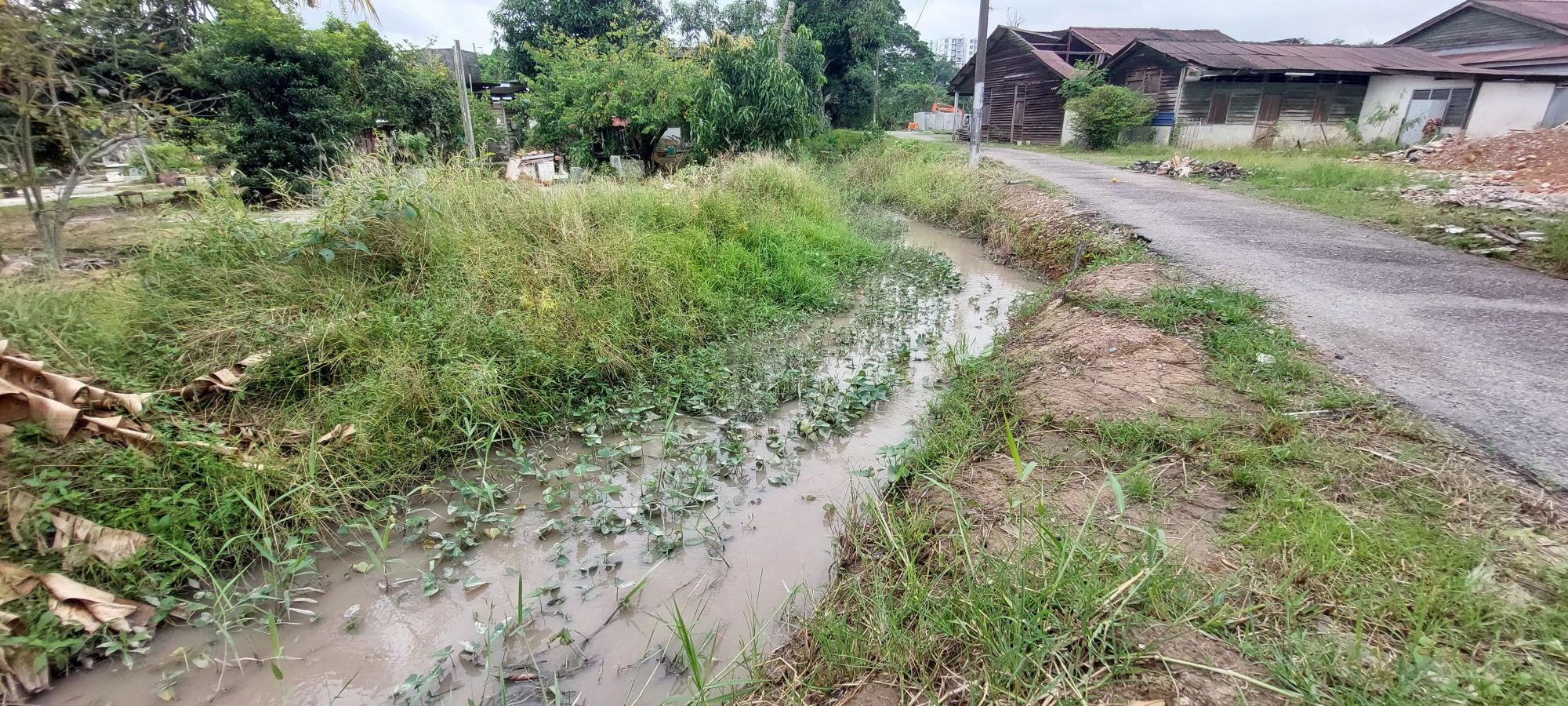 （古城第三版主文）往甲河的出水口没有提升，菜农担心无法解决闪电水灾
