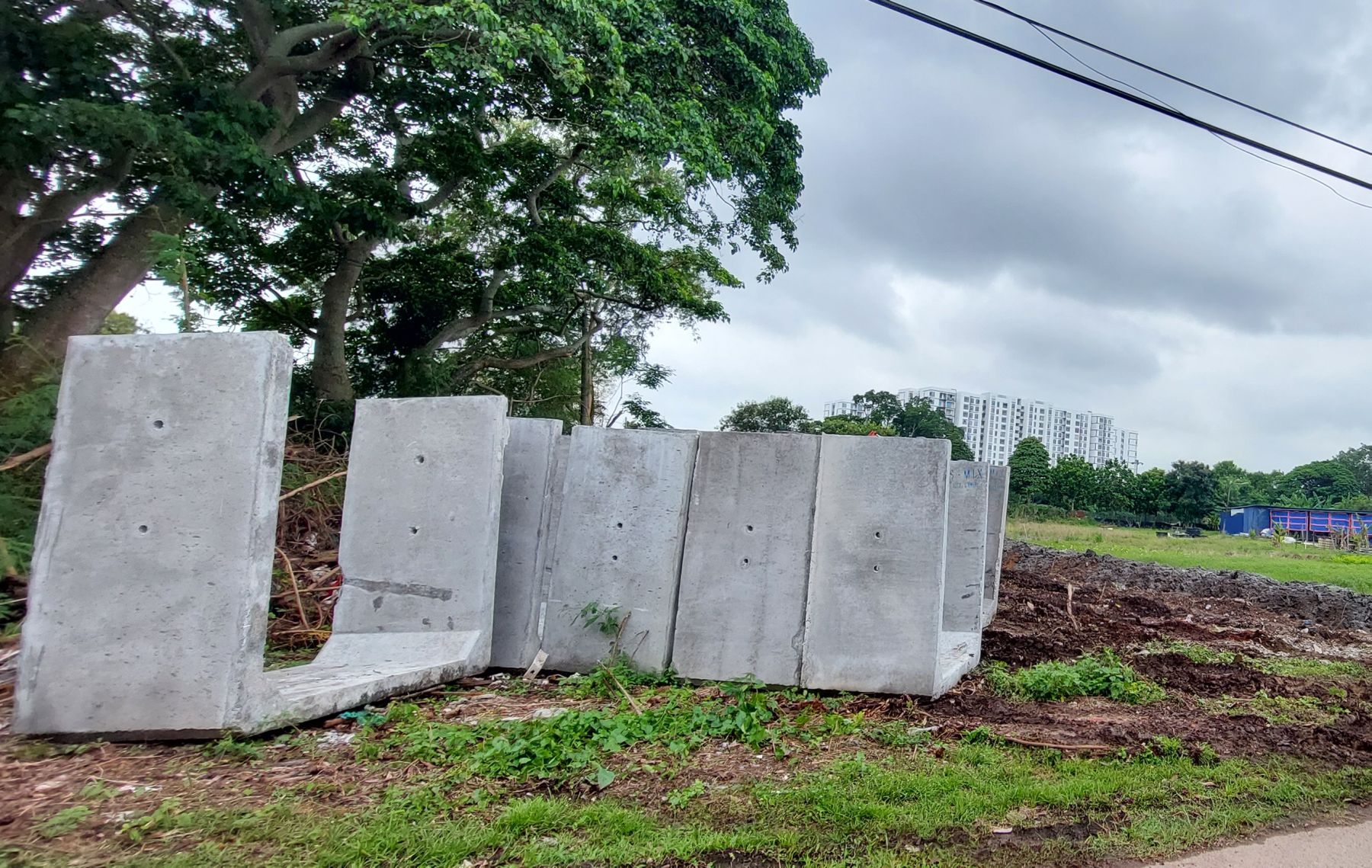 （古城第三版主文）往甲河的出水口没有提升，菜农担心无法解决闪电水灾
