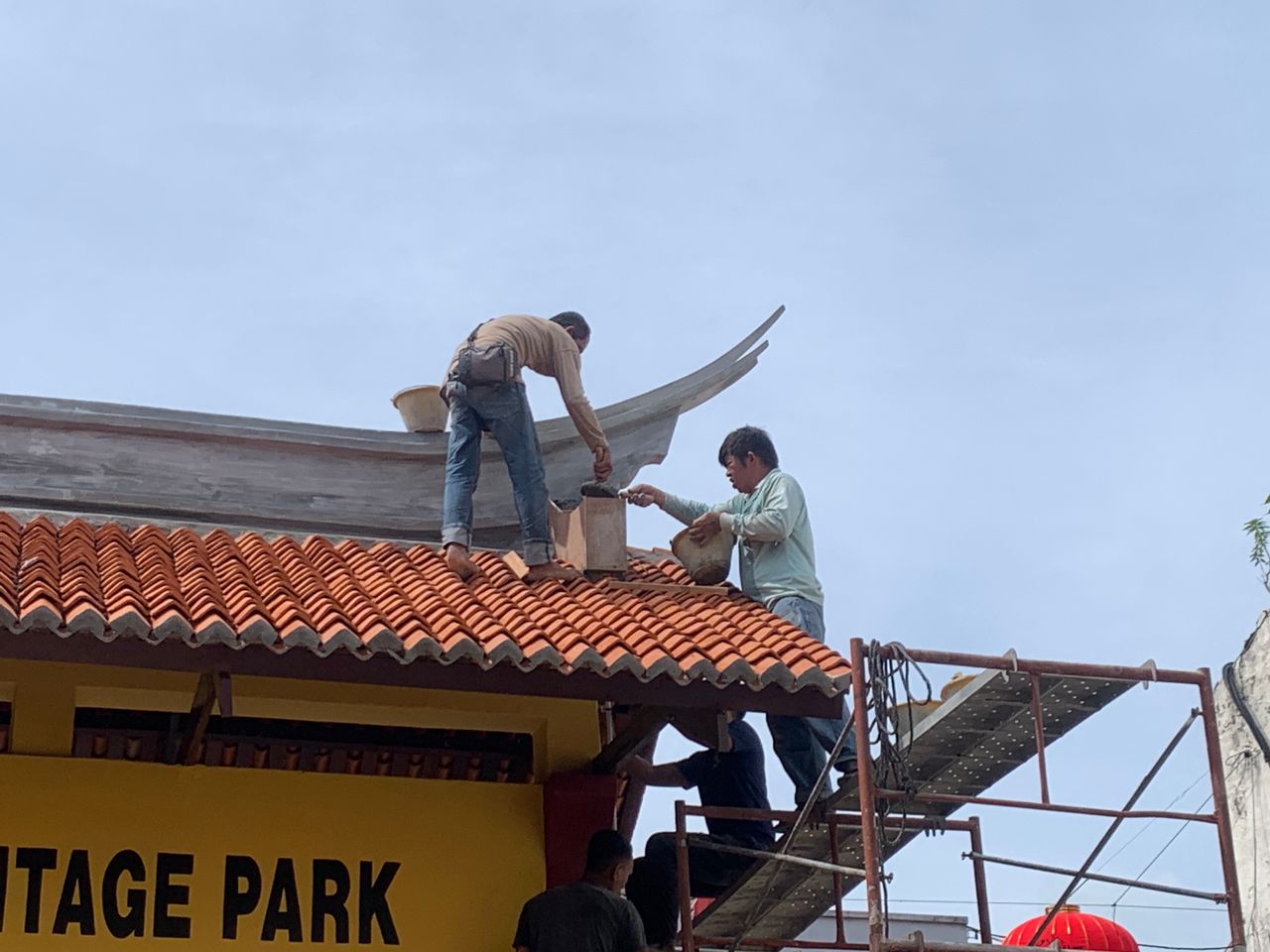 (古城第三版主文)鸡场街世遗公园提升工程已进入尾声,有望在农历新年前全新面世亮相