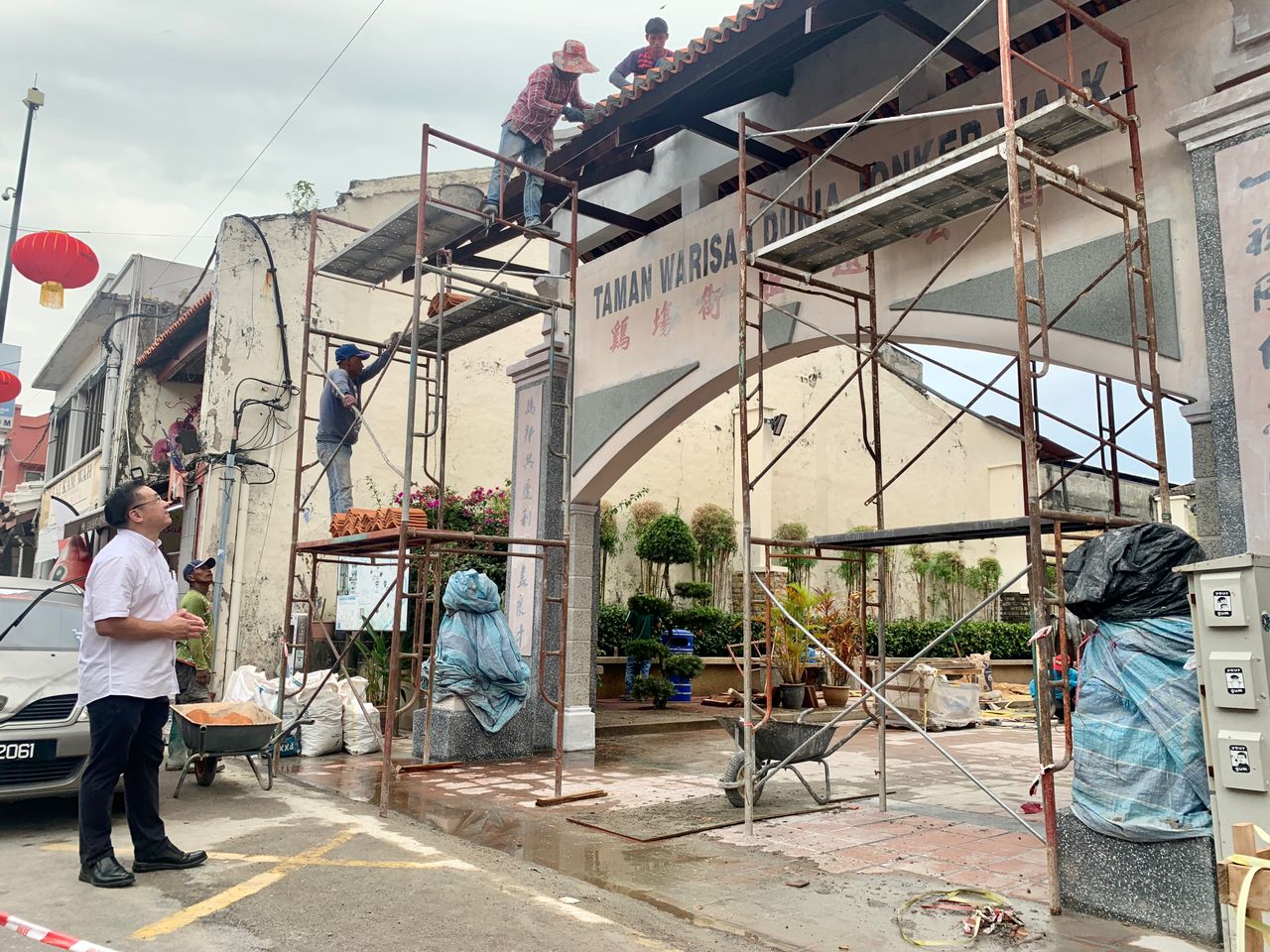 (古城第三版主文)鸡场街世遗公园提升工程已进入尾声,有望在农历新年前全新面世亮相