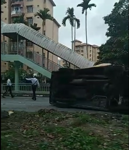 圣约翰救伤队救护车翻覆