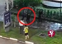 (已签发)柔:狮城二三事:2男子发生口角 一人涉毒被捕