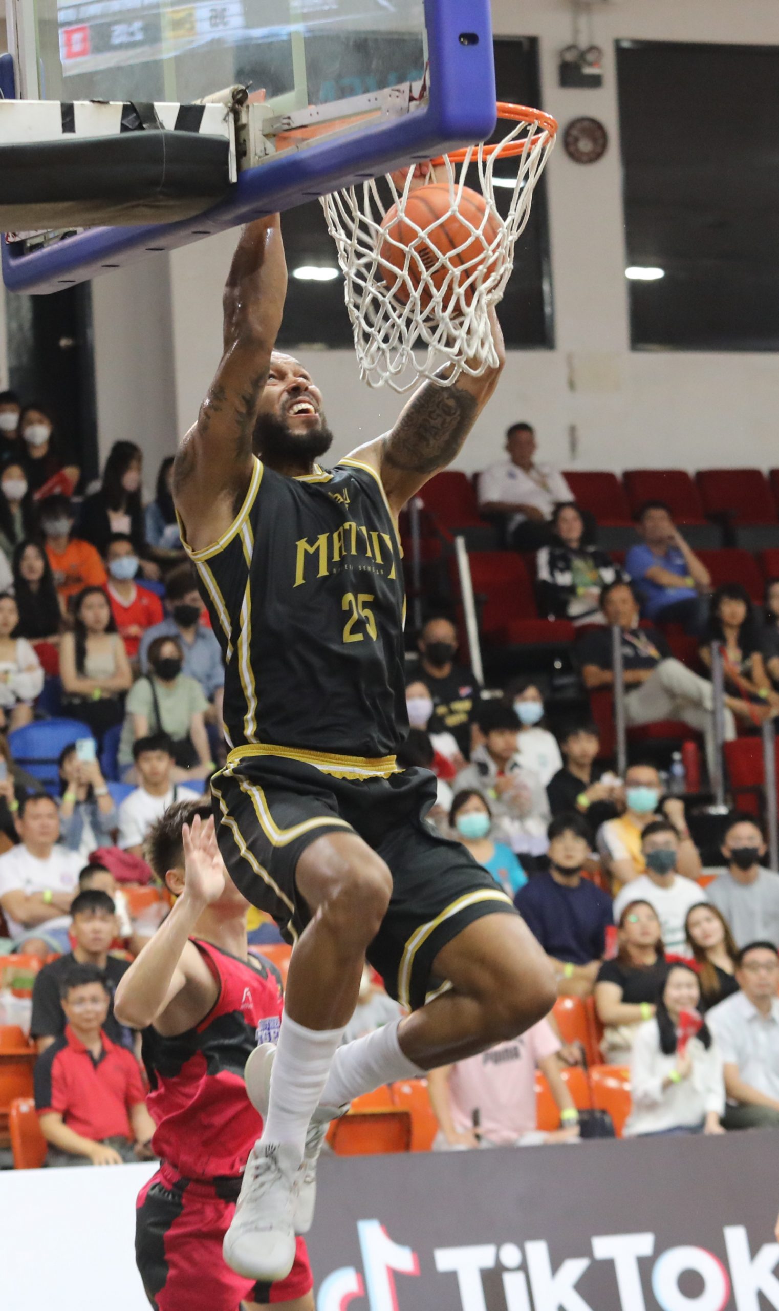 MBL|决赛首战终结南虎9连胜 金群利争冠抢先机