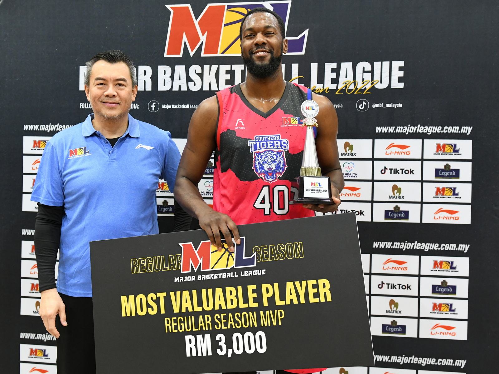 MBL|半决赛皆2场擒敌结束战斗 南虎(金群利)无意外争霸