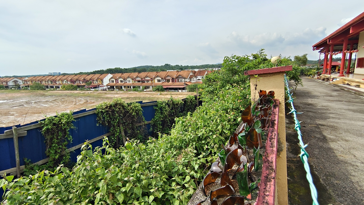 NS芦骨：开发导致神庙围墙开裂，泥层下陷；卡玛拉：发展商已承诺负责