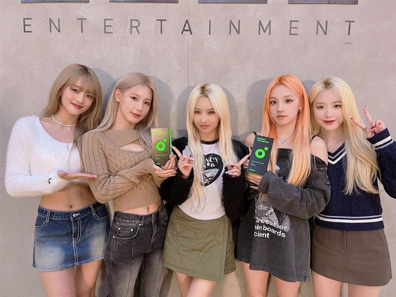 RAP歌词呛MAMA分猪肉燃炸 (G)I-DLE小娟被质疑抢风头	