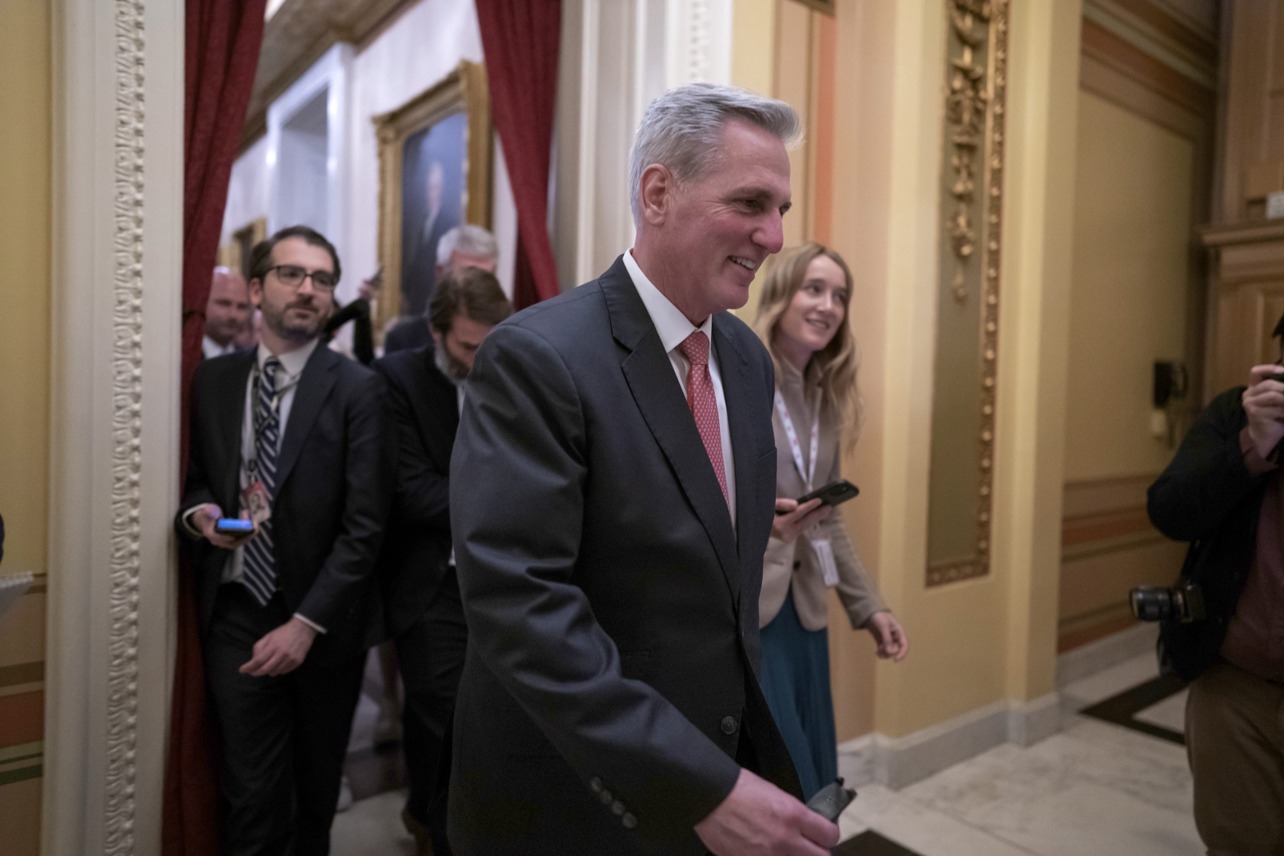 164年来最久!美众院连选3天、11轮投票还选不出议长