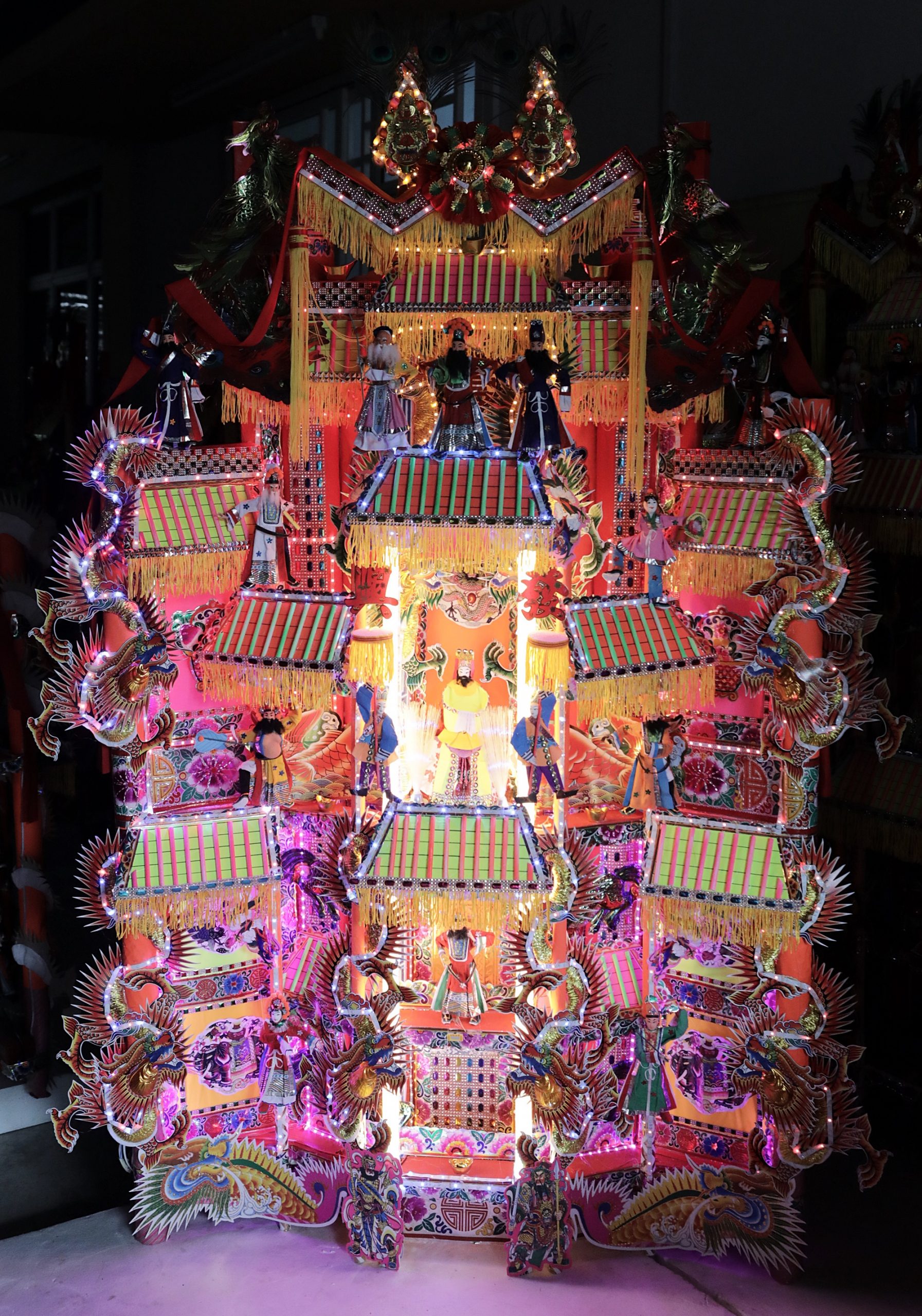 1月26日见报（大都会）新年稿-LED天公座/12图