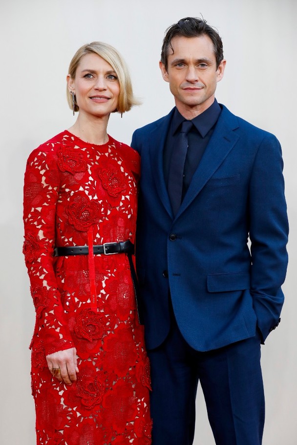 43岁嘉莉丹丝惊喜怀孕做高龄产妇