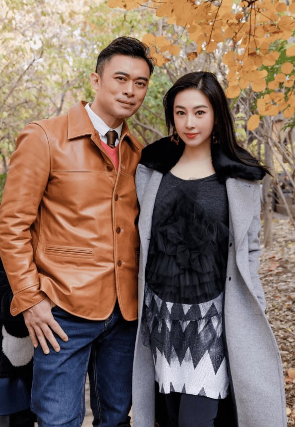 樊少皇突宣布离婚 帖文3度删改打错字?