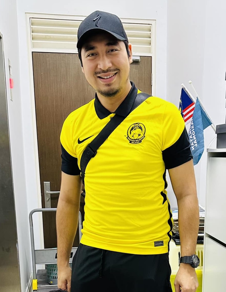 “周杰伦愿展延演唱会大马华人还在投诉”袁怀绍为足球场地与网民杠上