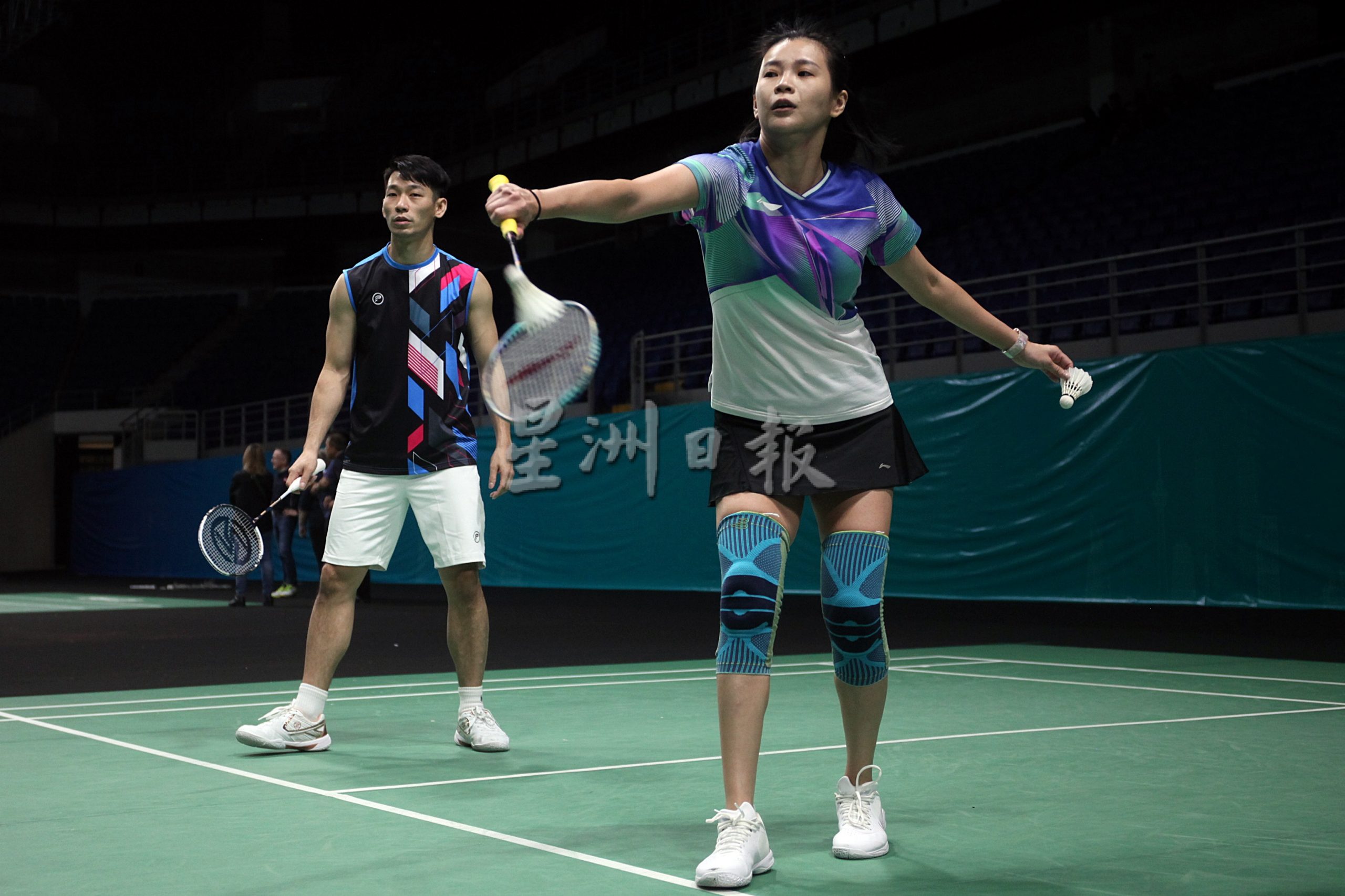 “恩师 重聚 感恩”  颜伟德欣慰柳莹迎新方向