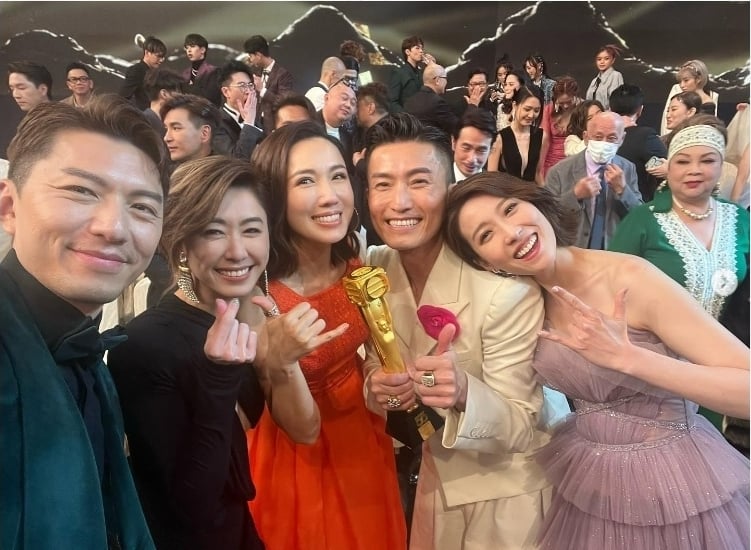 《万千星辉》收视刷新  189万观众见证视帝视后诞生