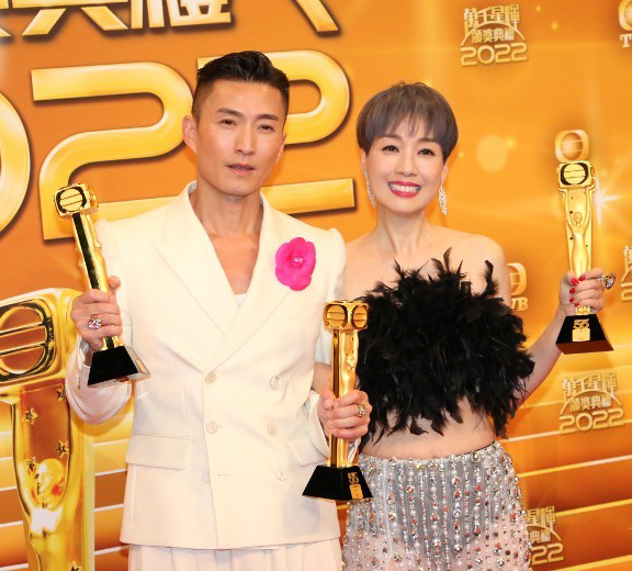 《万千星辉》收视刷新 189万观众见证视帝视后诞生