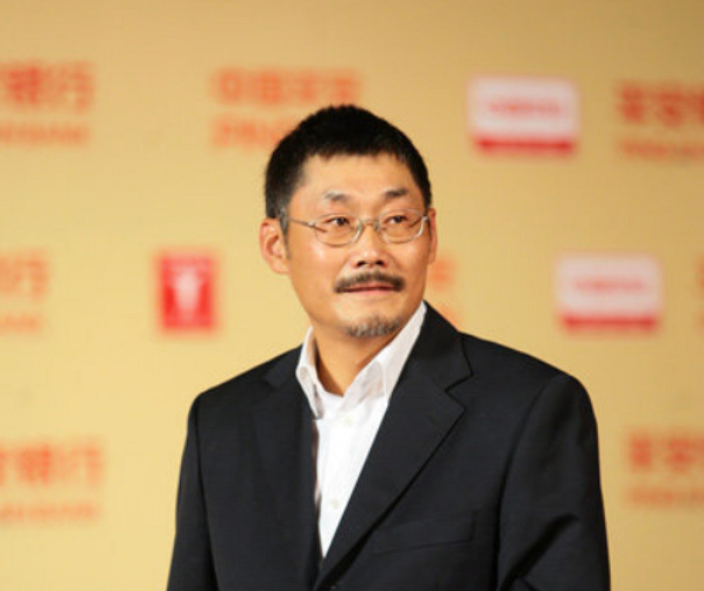 《天地英雄》导演何平突发心梗逝世 享年65岁