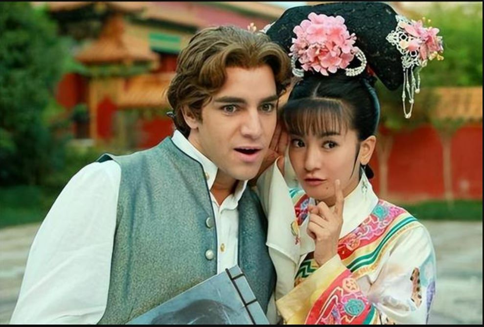 《还珠》男星终结单身 和圈外男友完成同性婚