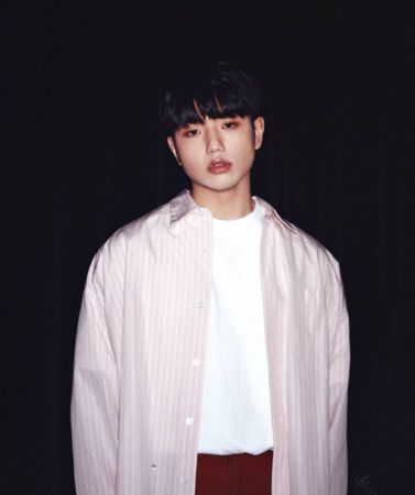 《鬼怪》歌手父亲遭劫杀 改歌送别亡父