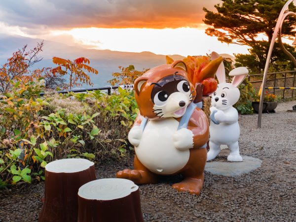 【兔年说兔／日本篇】玉兔戏民间