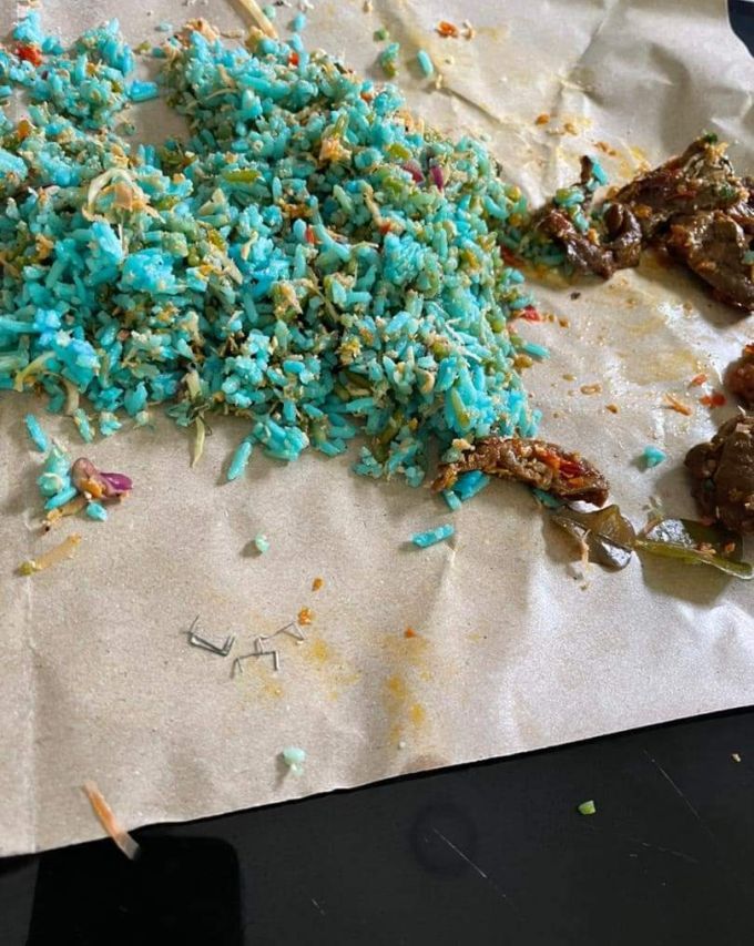 一包饭吃出10书钉　女：小贩怕我不够铁质吗？