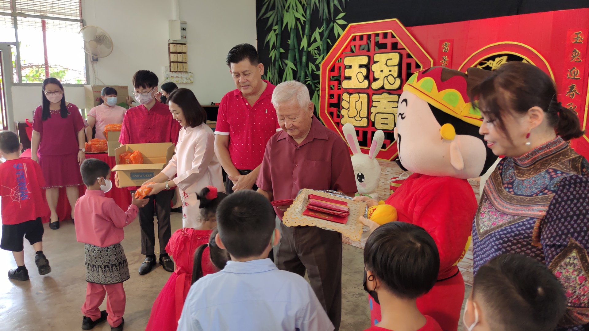 东:双溪内华小新春庆典