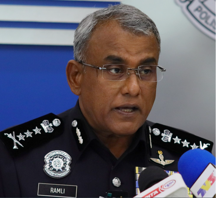 东：烟花爆竹好热闹 警方：暂未接获投报