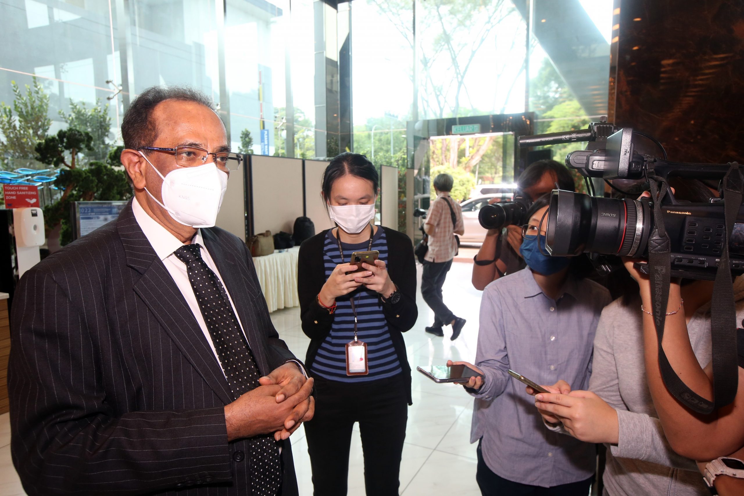 主文//前联邦法院法官斯里南出殡//