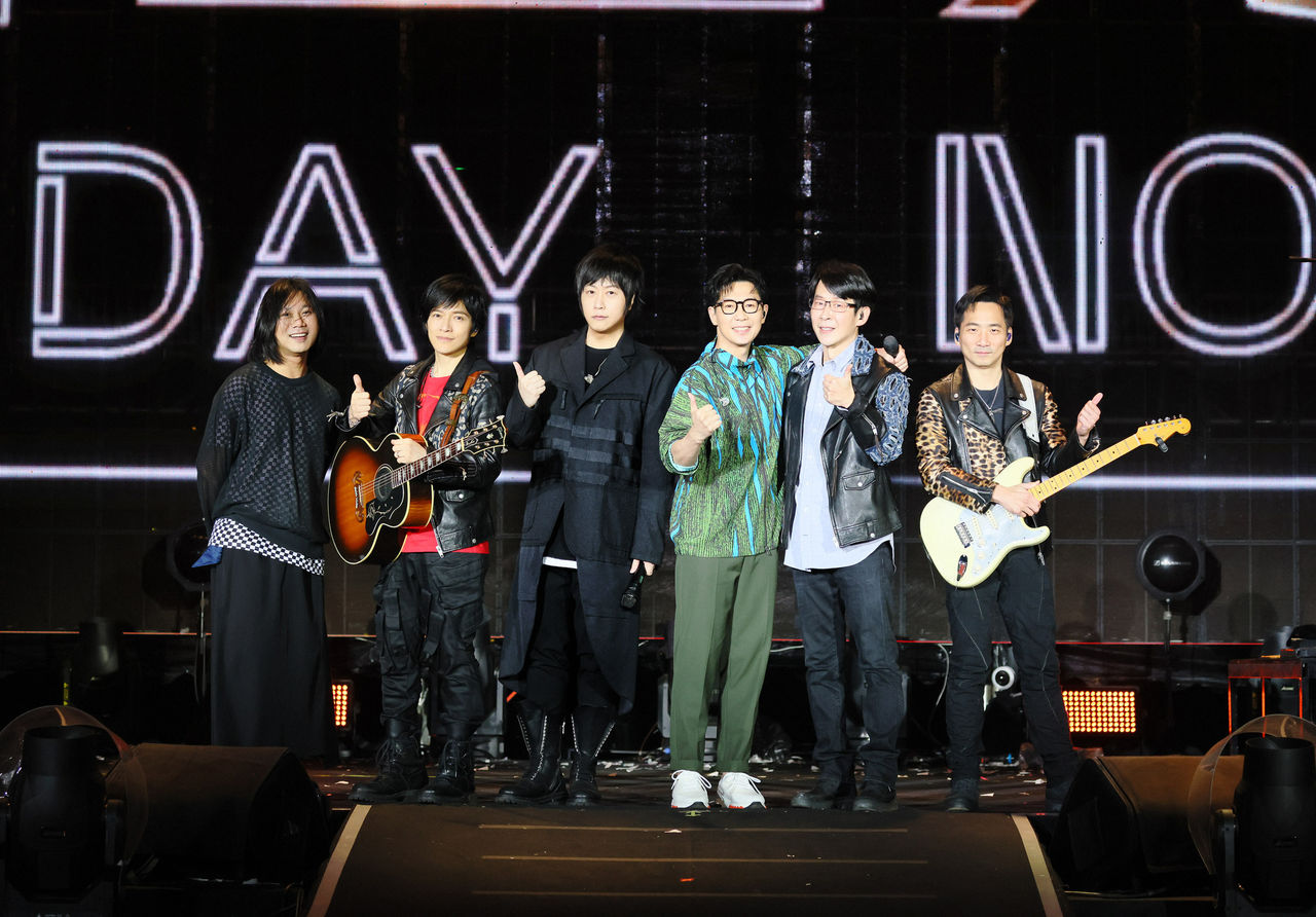 五月天忆出道前大马录音渊源 品冠带子女认第2个爸爸