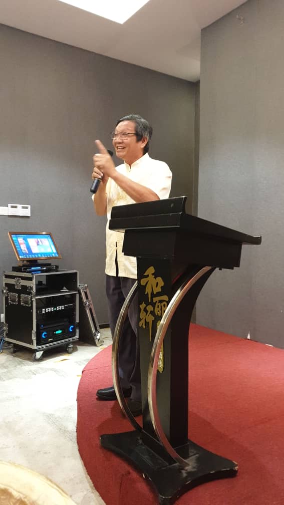 **交大都会**有故事的人(1月3日刊登):黄志坤‧58岁‧柔佛新山人.蛋农