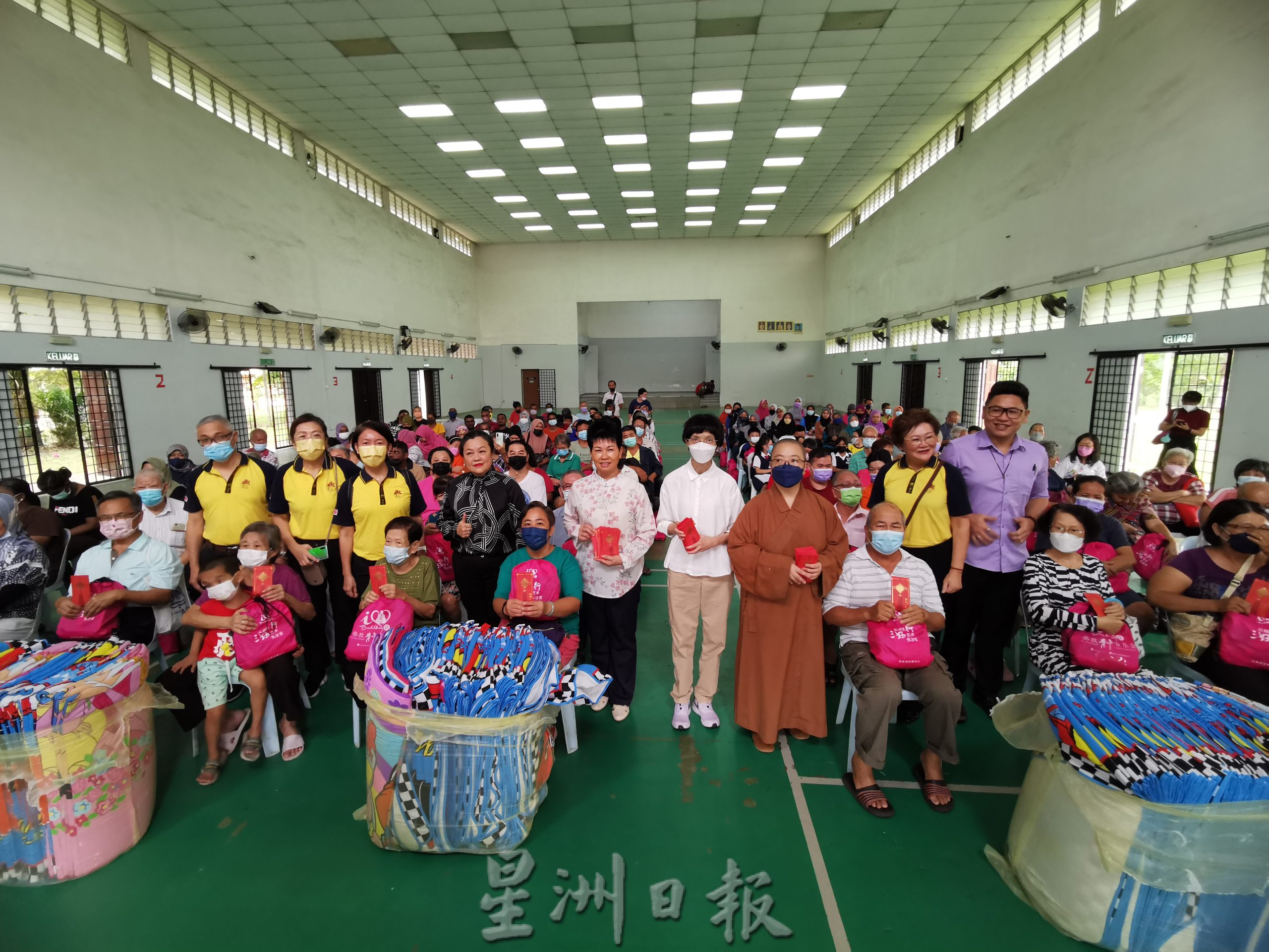 星洲基金会、佛光乌雪、文冬办“送福到你家”活动