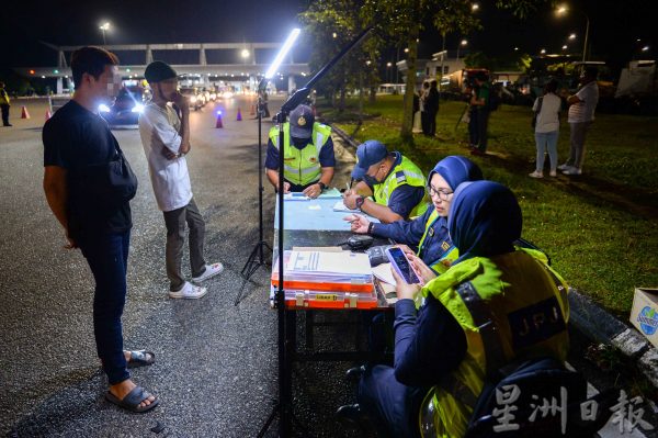供FB／哈尼夫：贪便宜买非法克隆车，可换来大代价！