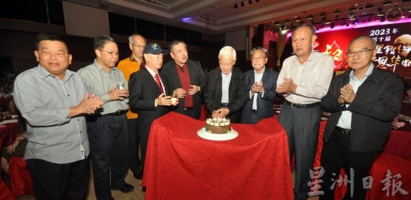 供FB／林关浩建议各国仿效森州，列象棋日推广象棋