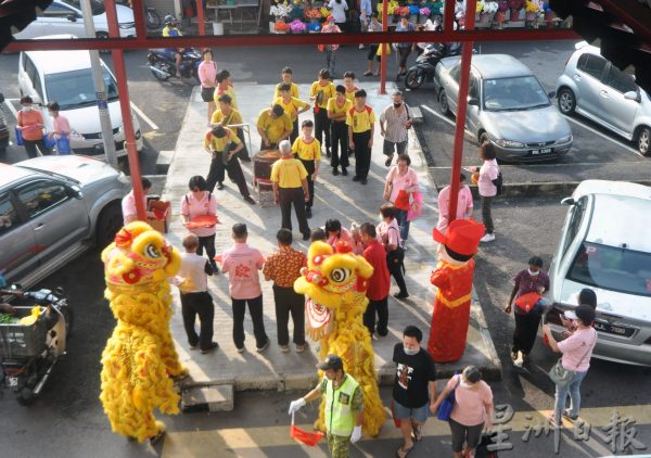 供FB／森华堂踩街贺年，芙蓉市区热哄哄
