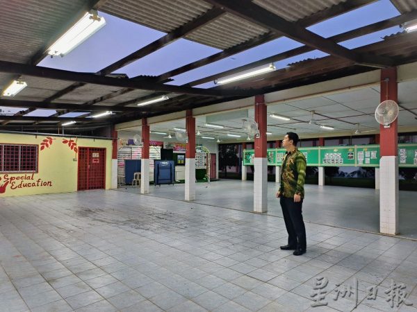 供FB/马口再度风灾 逾百户中招,马口中学灾情最严重