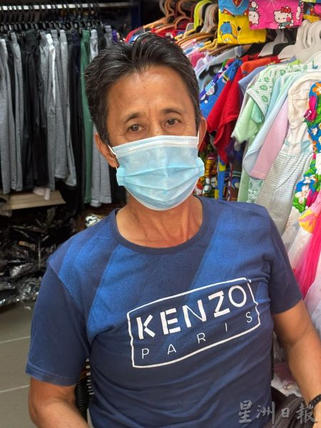 供fb:现今时代添新衣管道多,芙蓉公市依然是许多芙蓉人的选择