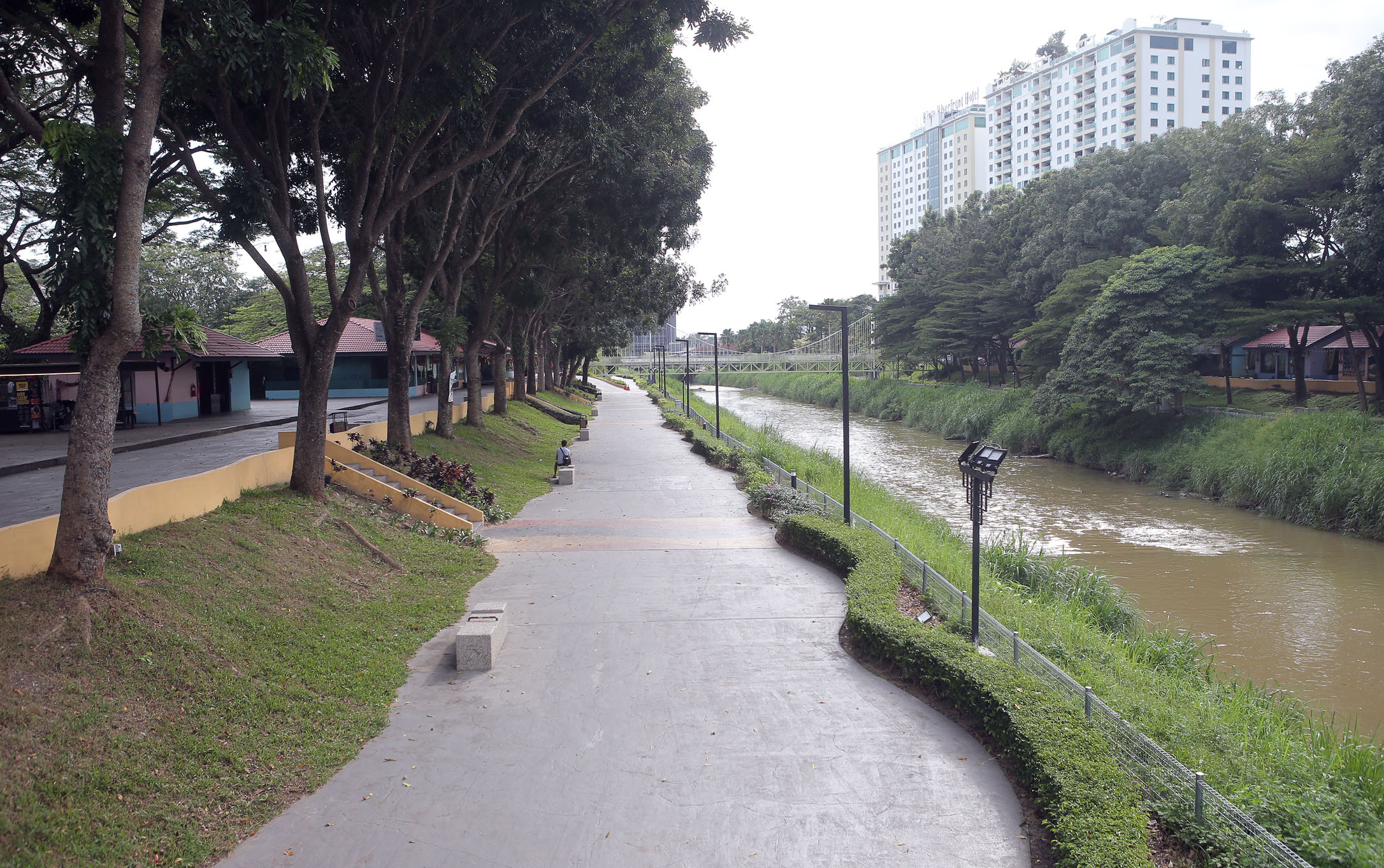 倪可敏:重建与DR公园融为一体 华大伟组屋 打造 城市公园