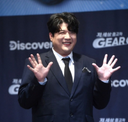 元旦情侣再+1   SJ神童认爱圈外女友