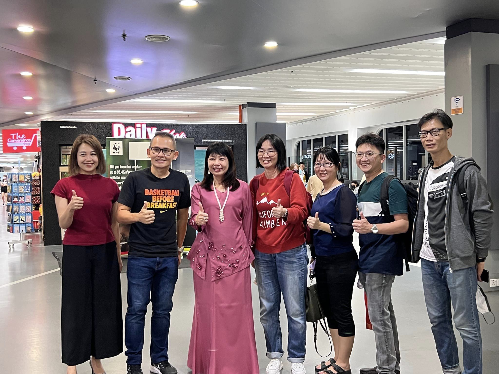 134教师买不到机票 教育部包机直飞诗巫回乡过年