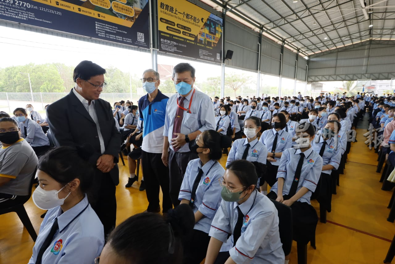 方天兴促团结政府继续为独中提供常年拨款。